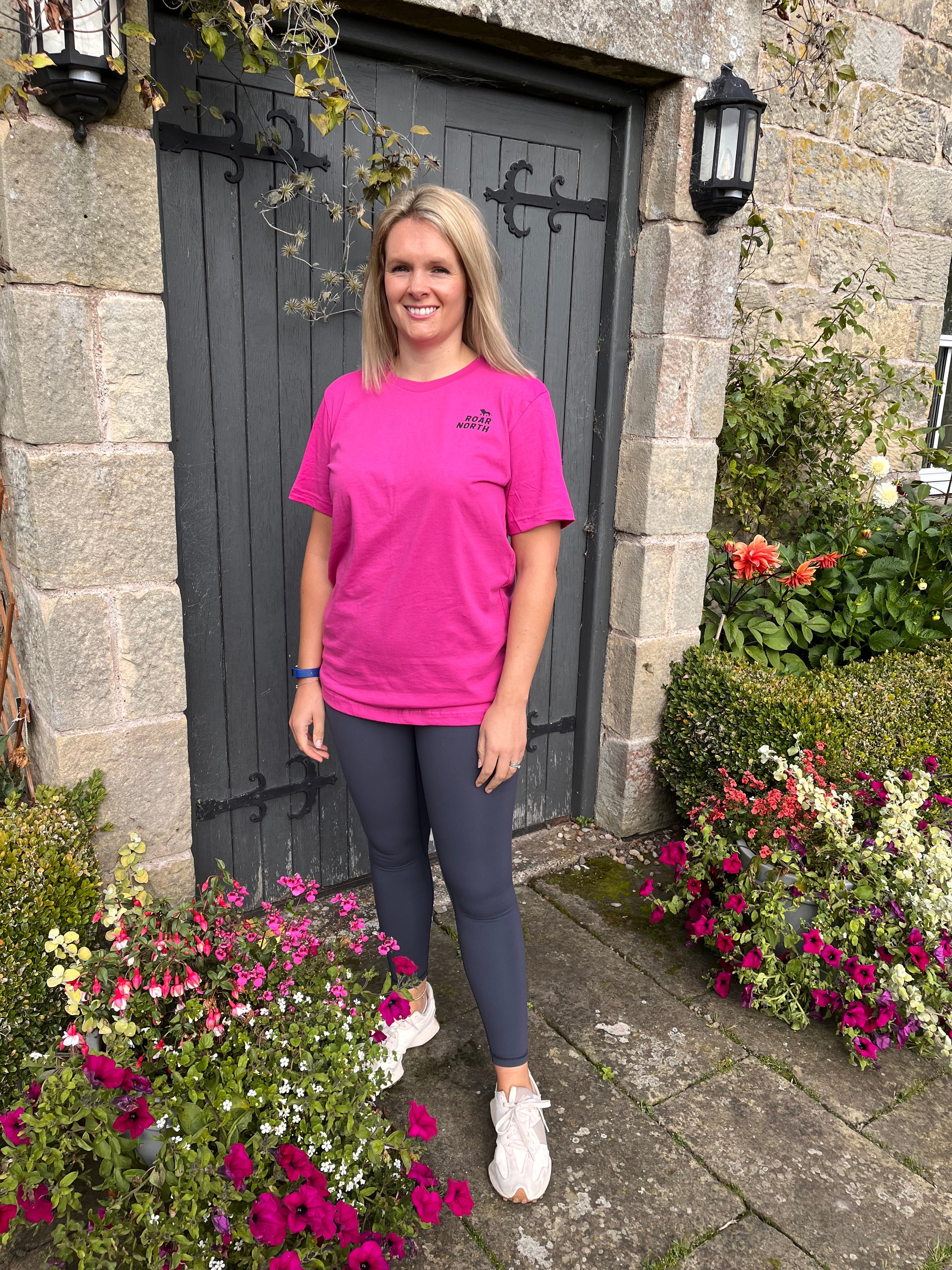 Pink unisex crew neck t-shirt