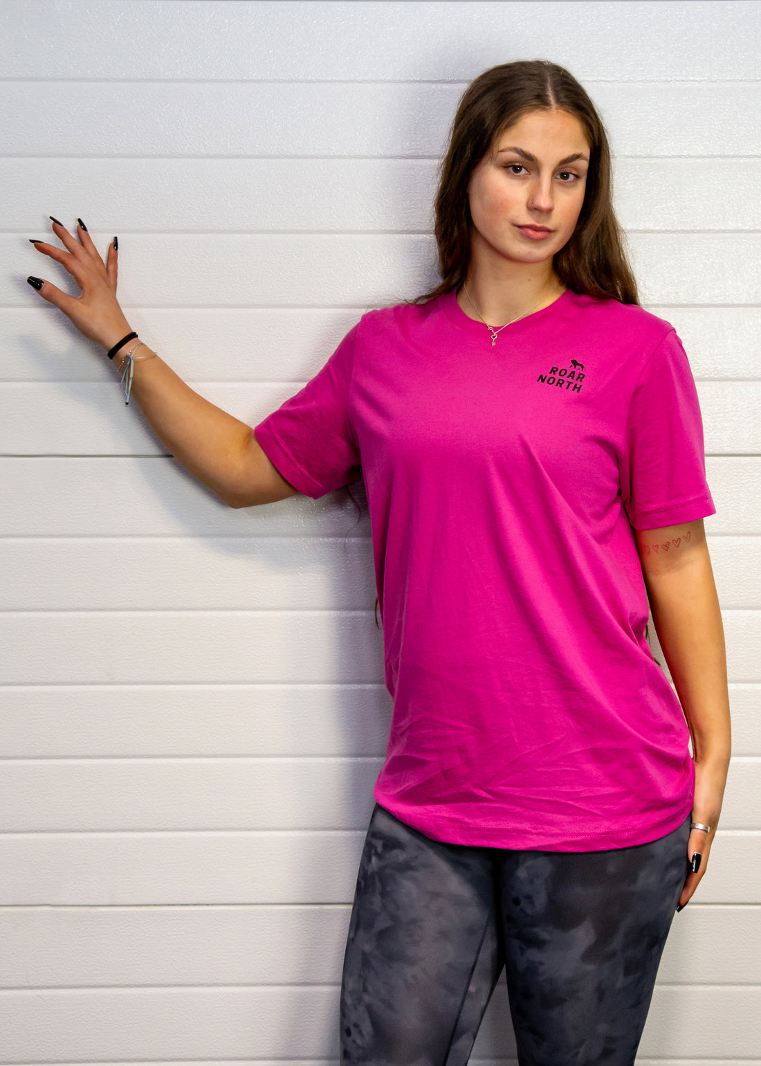 Pink unisex crew neck t-shirt