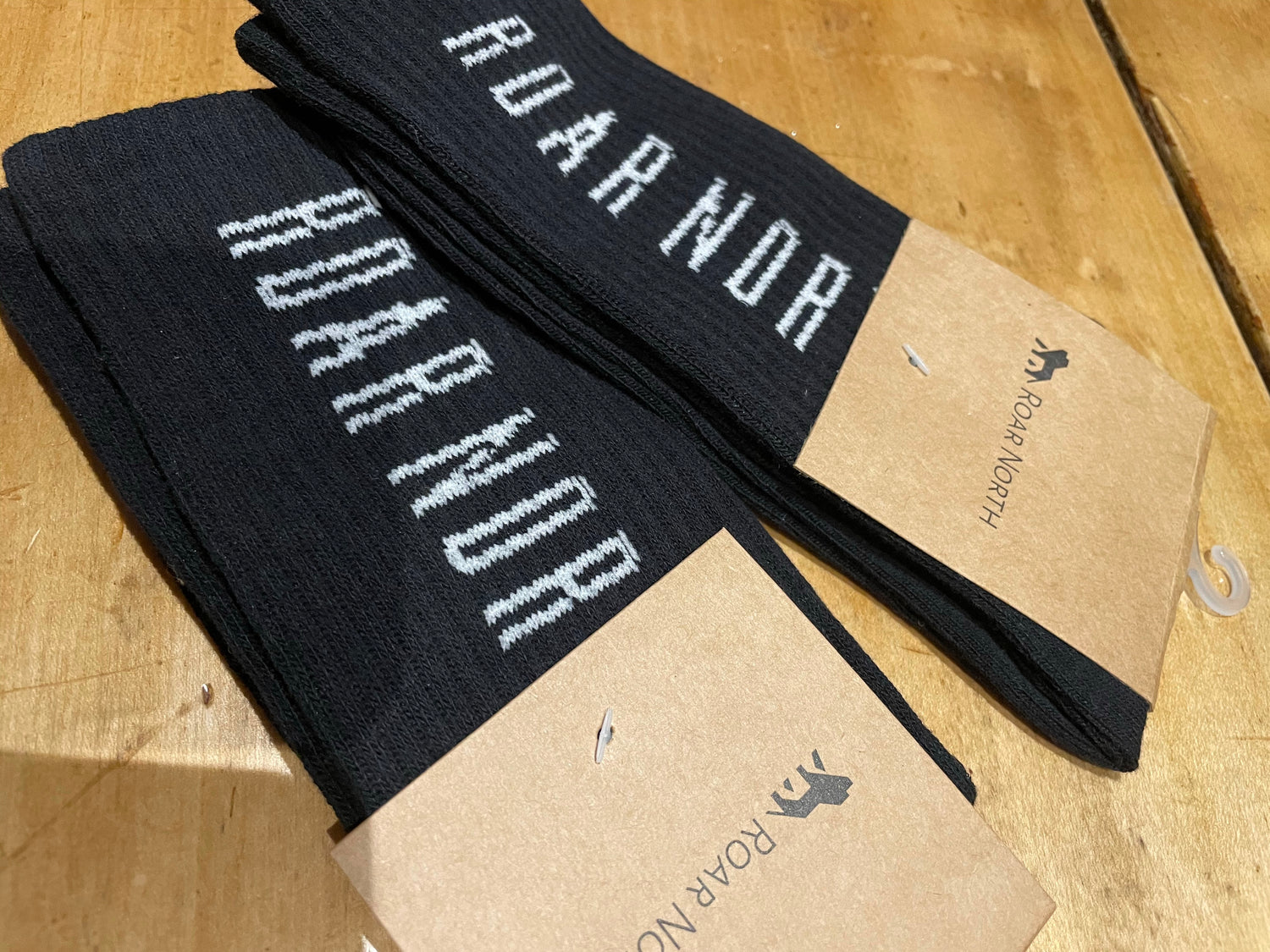 Unisex Roar North socks (One size)